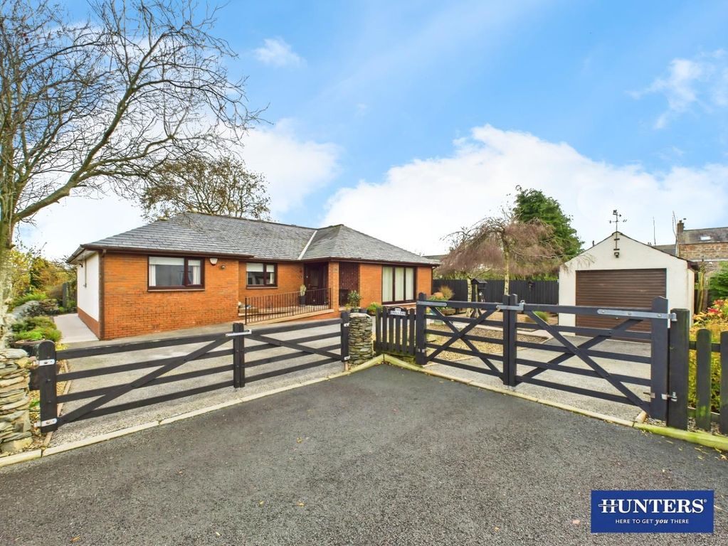 Property photo 1 of 31 Frontage