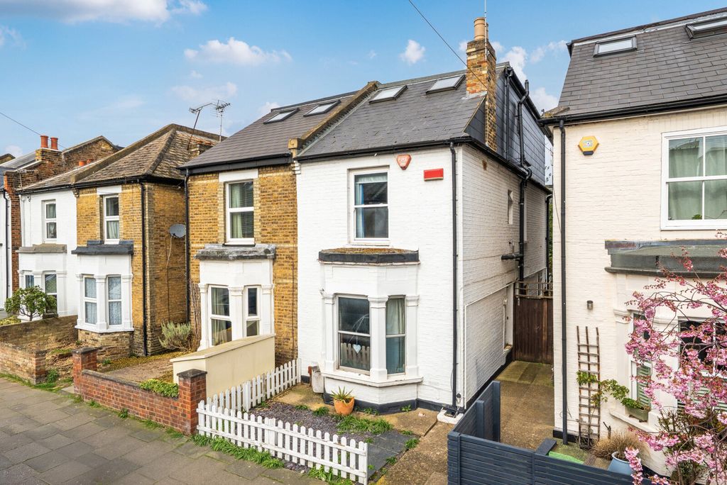 Property photo 1 of 16 Exterior