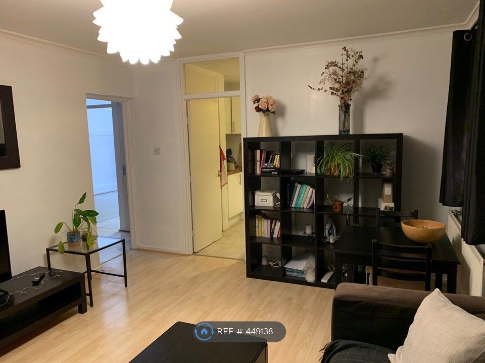Property photo 3 of 9 Living Room