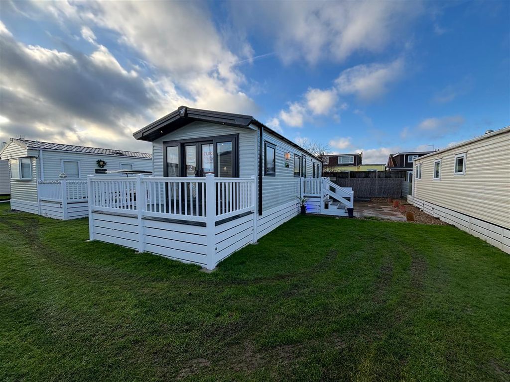 Property photo 1 of 17 Willerby-Lamberhurst-2025-Car0064295-128102828.Jpg