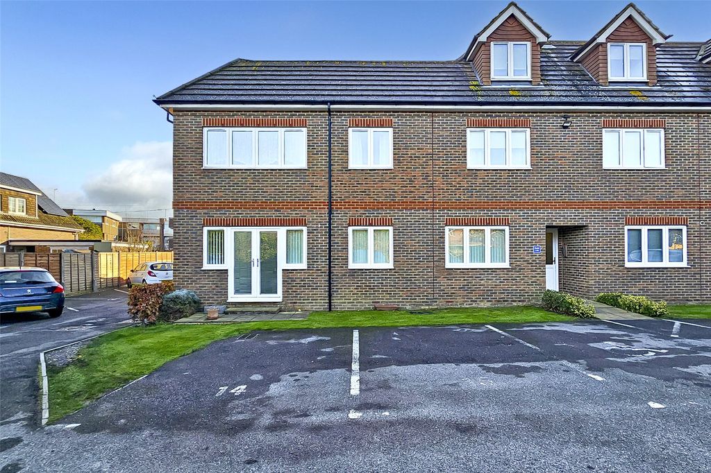 Property photo 1 of 15 Picture No. 16