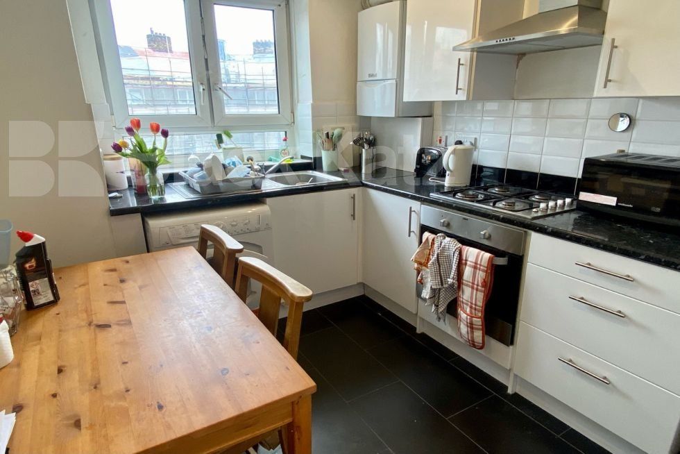 Property photo 2 of 3
