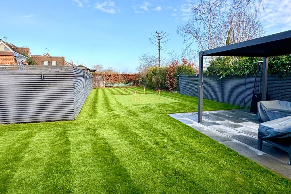 Property photo 3 of 22