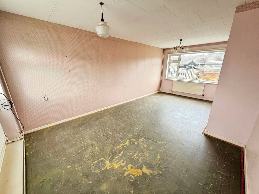 Property photo 3 of 12 Lounge-Diner