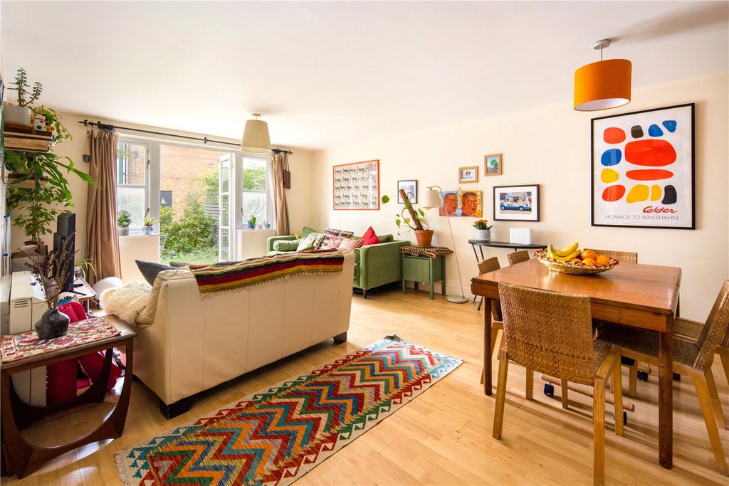 Property photo 3 of 19 Living/Dining Area