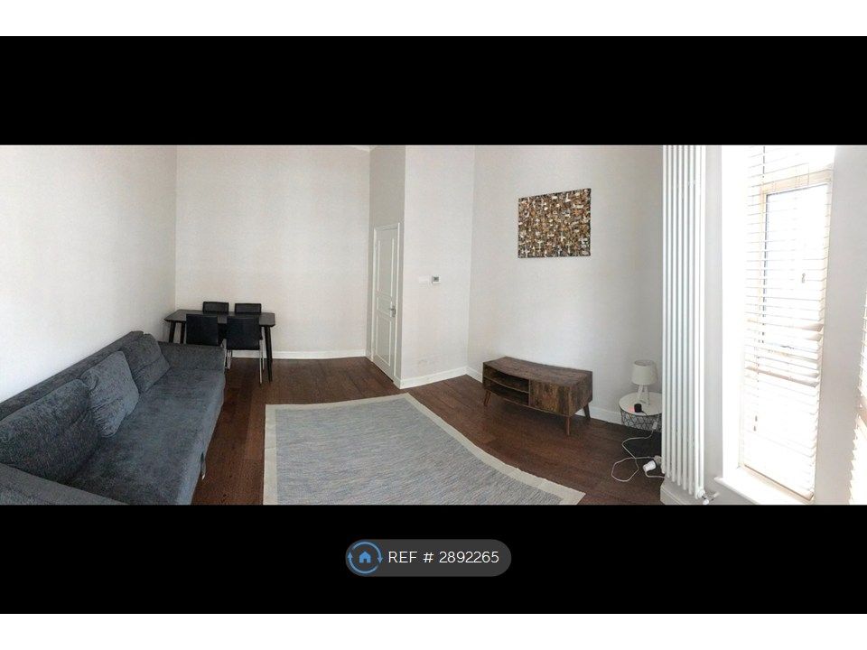Property photo 3 of 7 Living Room 2