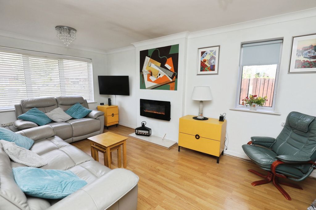 Property photo 2 of 15