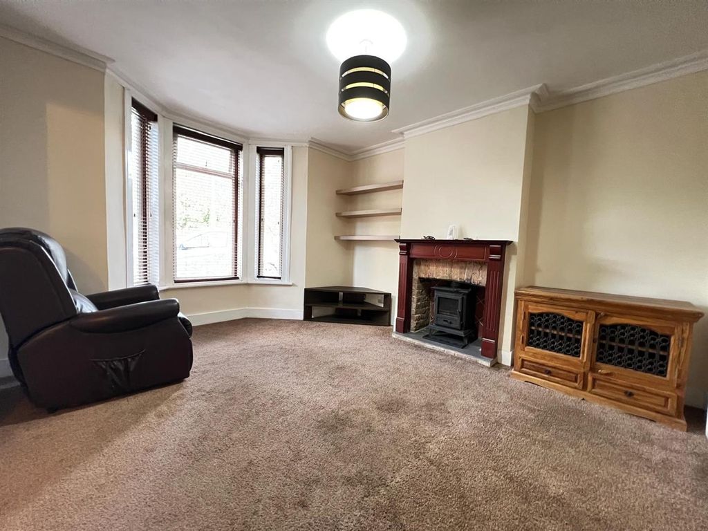 Property photo 2 of 10 02.Jpg