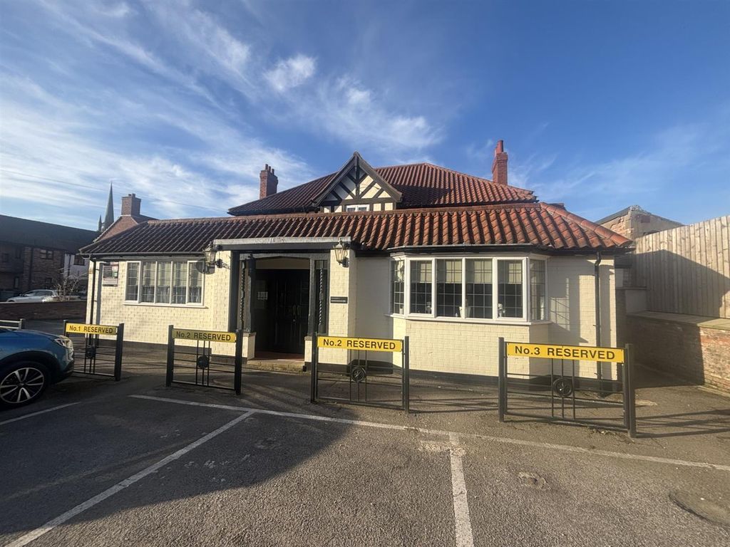 Property photo 1 of 9 Front.Jpg