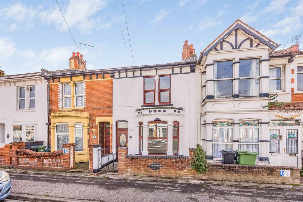 Property photo 1 of 17 270 Powerscourt Road, Fratton-Small-Porticomarketi