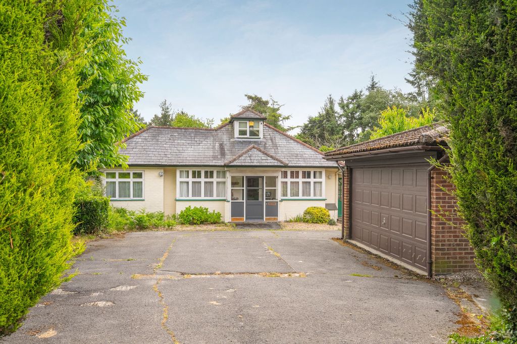 Property photo 1 of 11