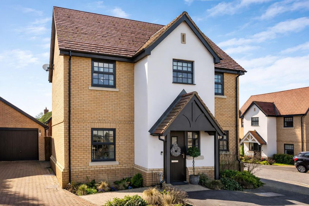 Property photo 1 of 34 Chatgpt Image Feb 26, 2026, 05_18_11 Pm.Png