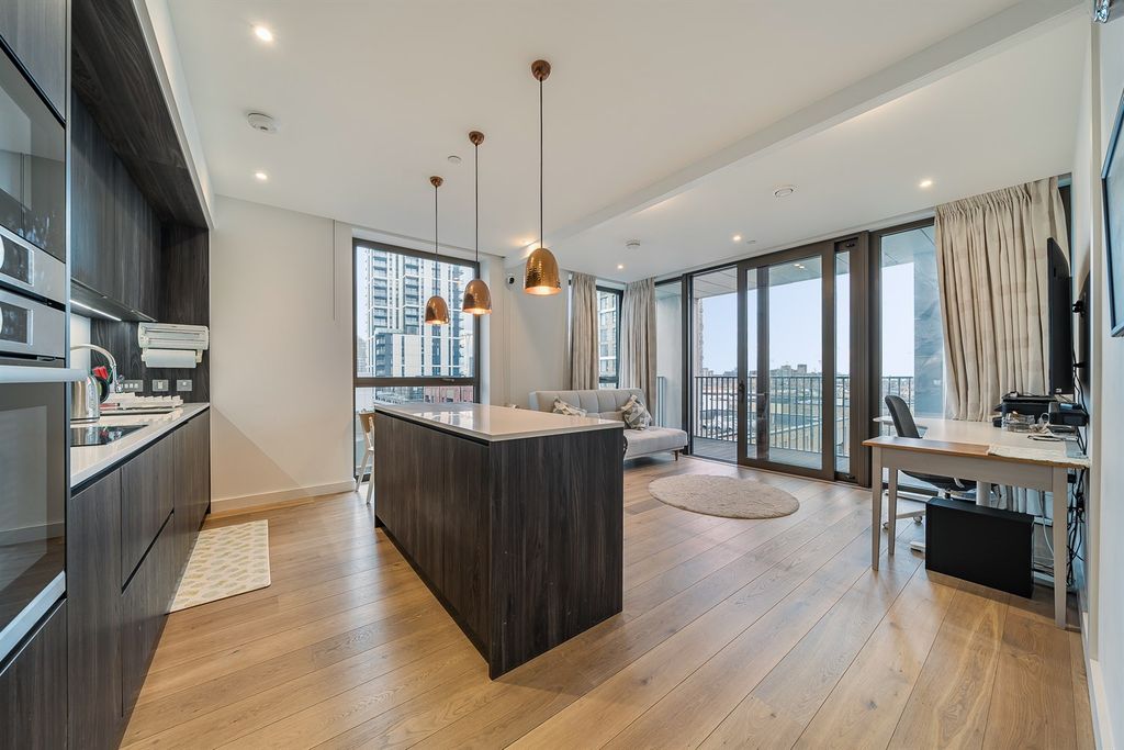 Property photo 1 of 17 (Main)