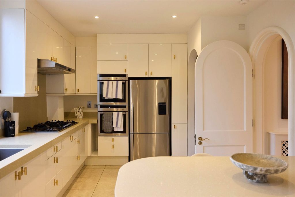 Property photo 3 of 26 Picture No. 03