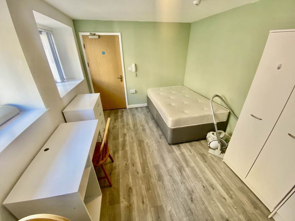 Property photo 1 of 6 Img_6631