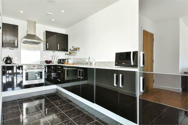 Property photo 1 of 4