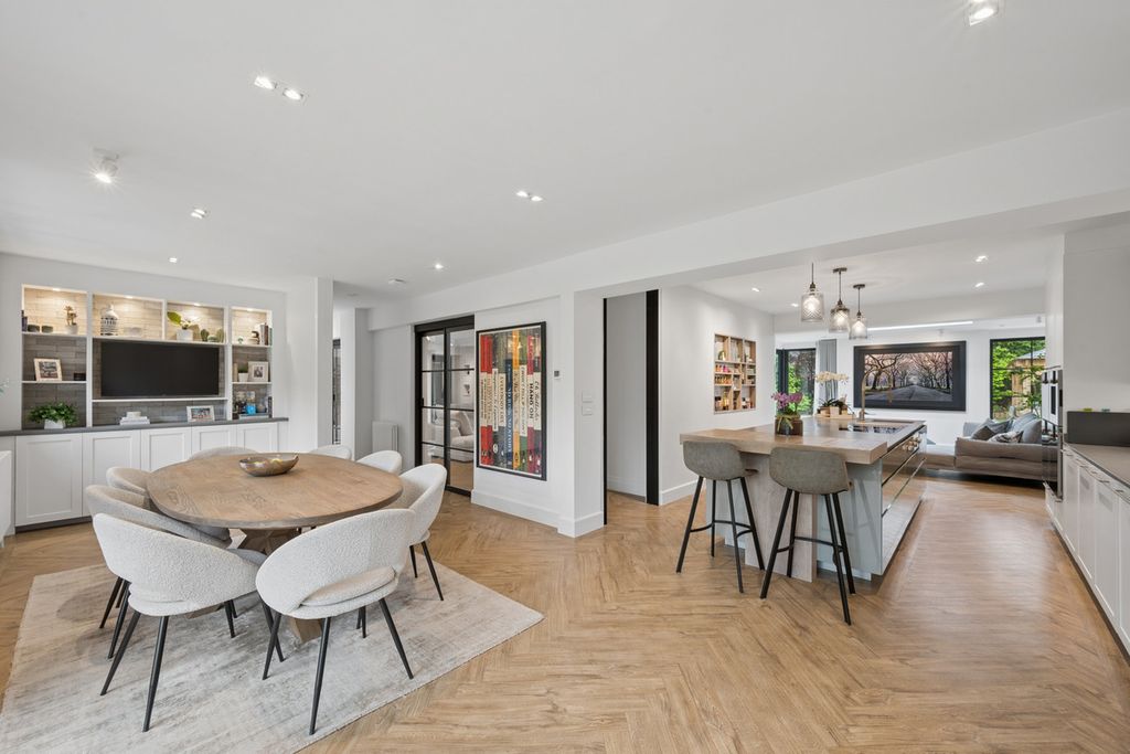 Additional image 5 of 7 bed detached house for saleAlwoodley Lane, Alwoodley, Leeds LS17
