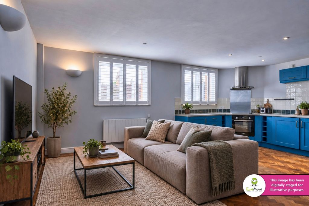 Property photo 3 of 29 38