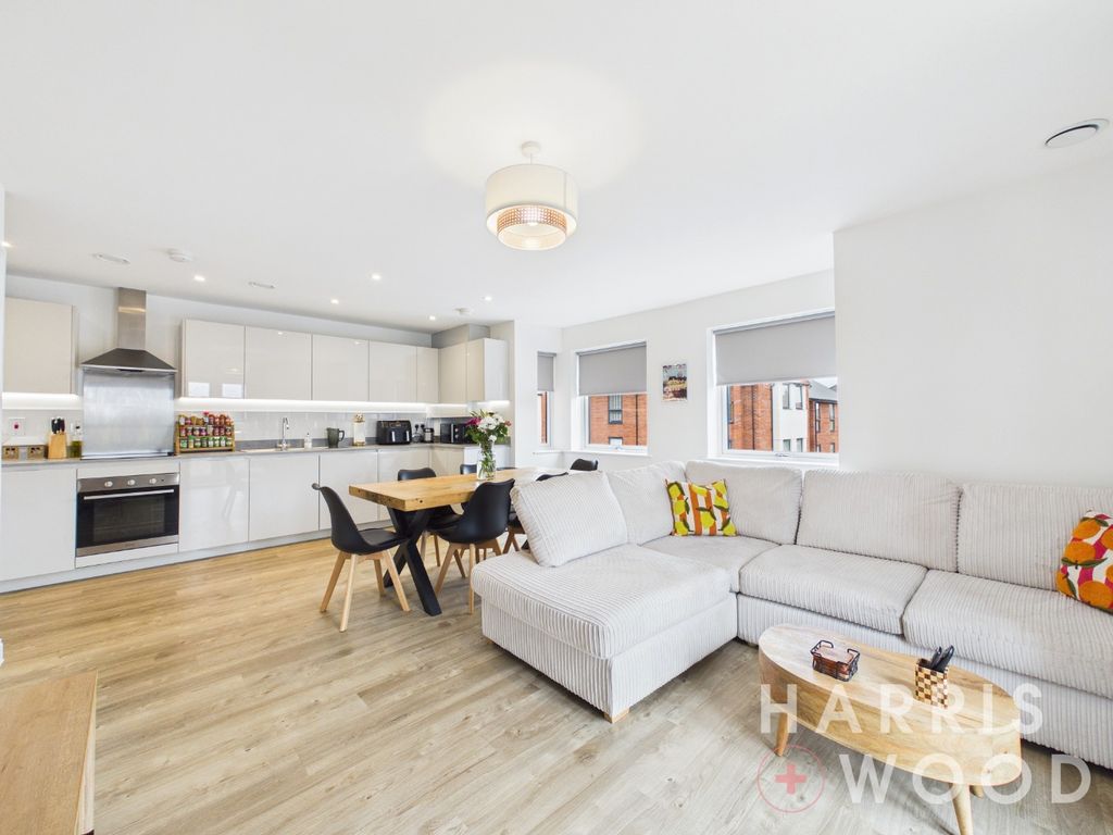 Property photo 2 of 17 5447274