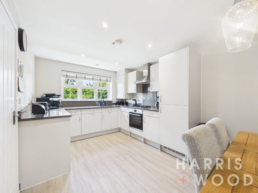 Property photo 2 of 30 5261822