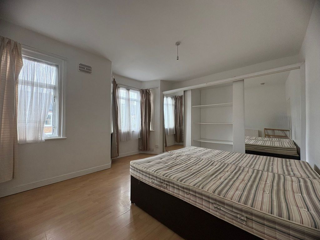 Property photo 1 of 2