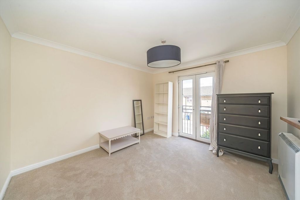 Property photo 3 of 8
