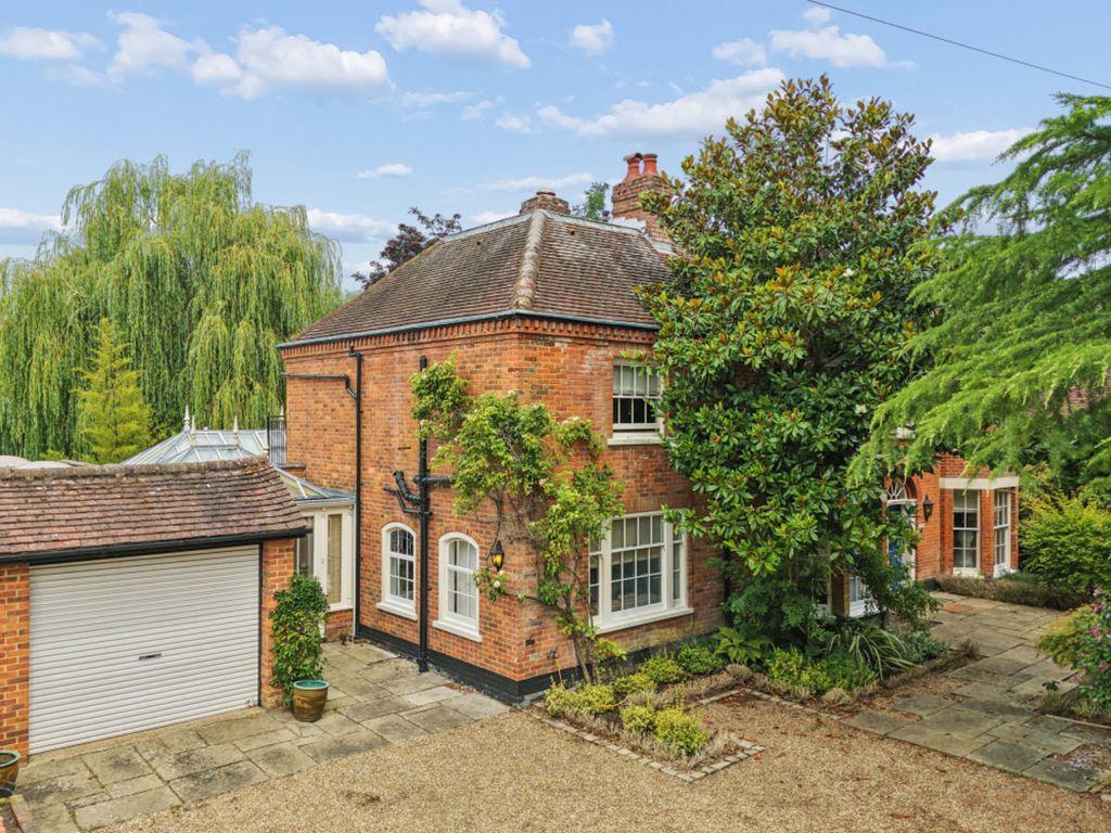 Property photo 1 of 19