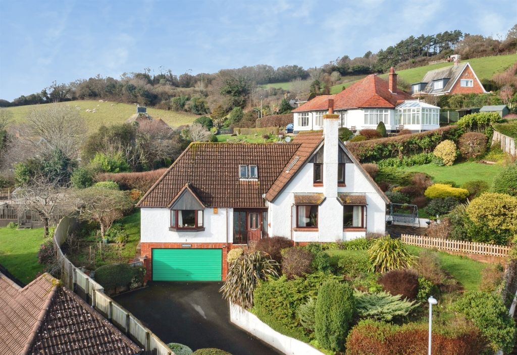 Property photo 2 of 13