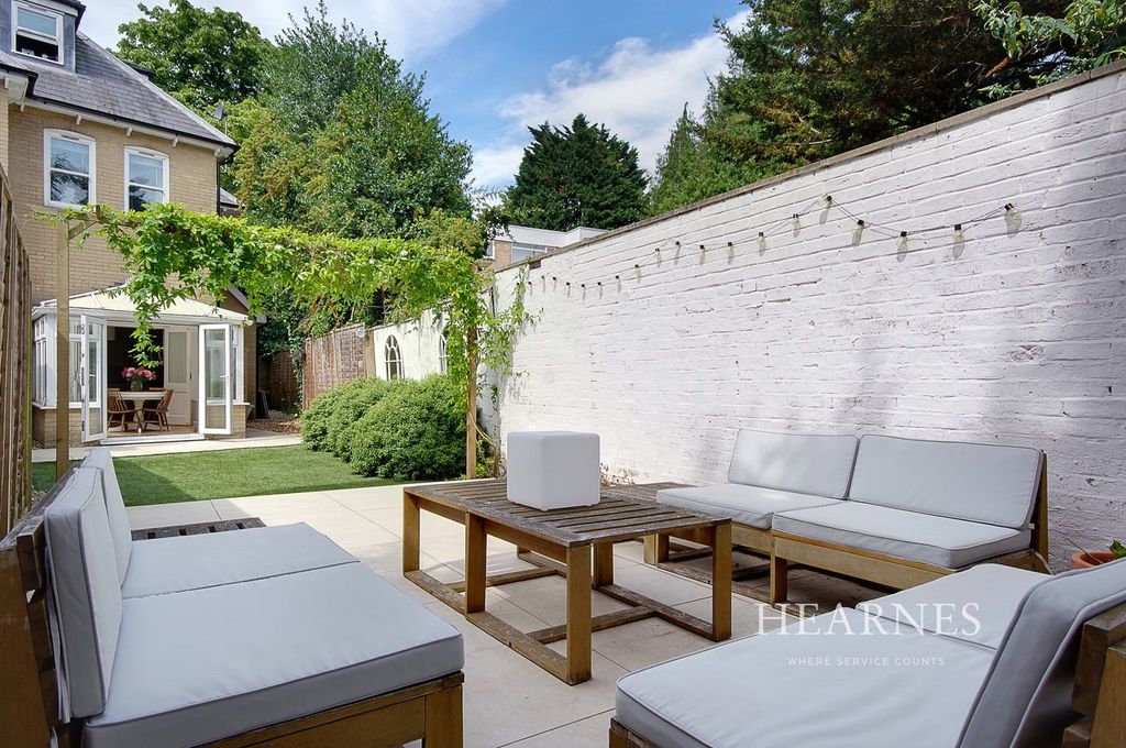 Property photo 1 of 22