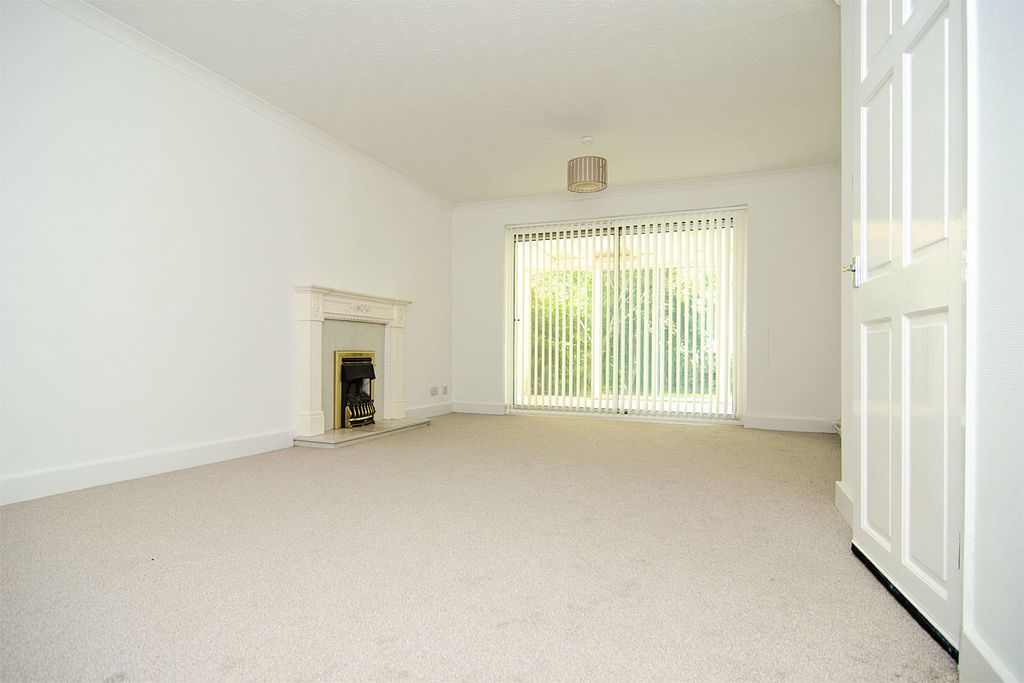 Property photo 3 of 16 Photo 8