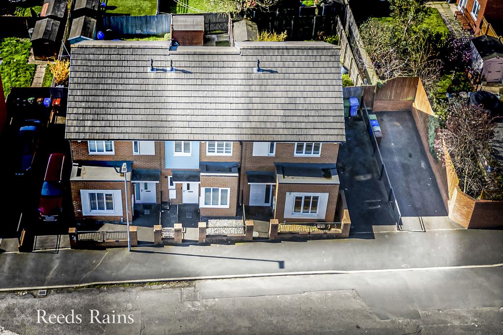 Property photo 1 of 28 Drone