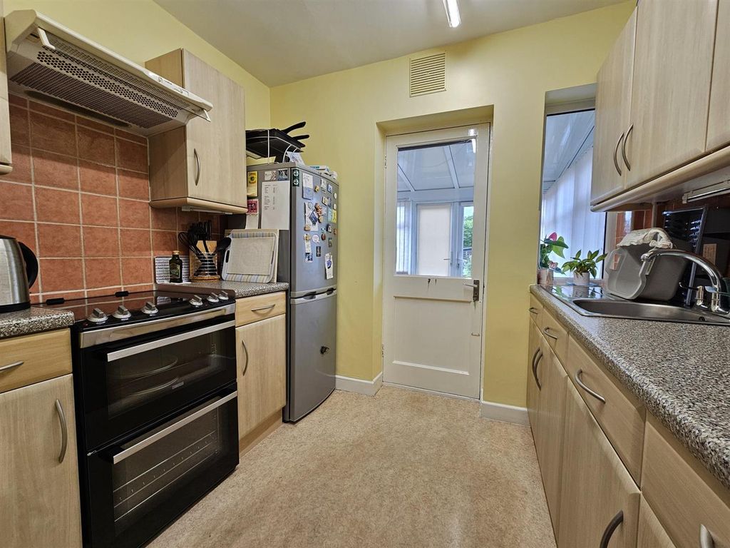 Property photo 2 of 14