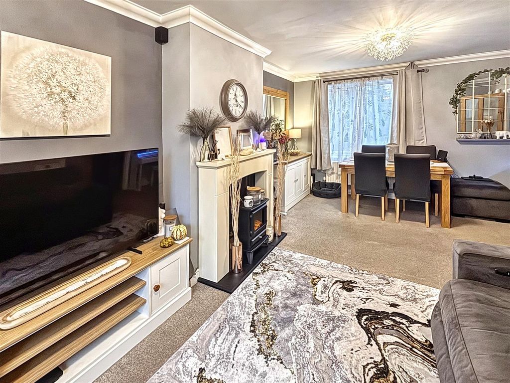 Property photo 3 of 10 Img_0585 (1).Jpg