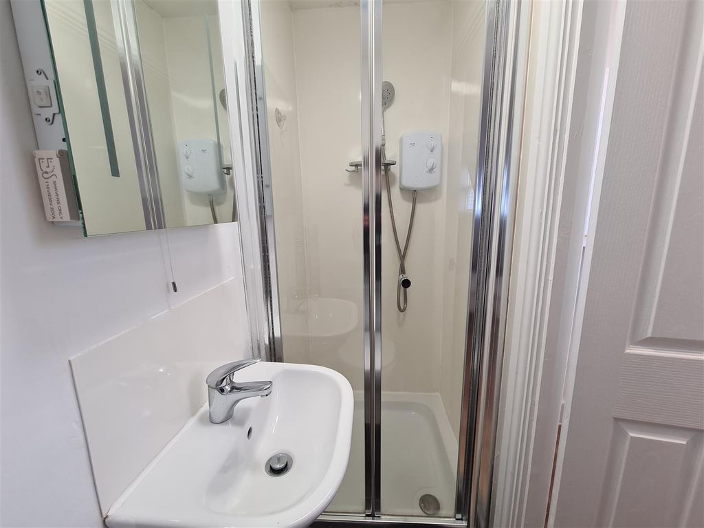 Property photo 3 of 4 1000001047.Jpg