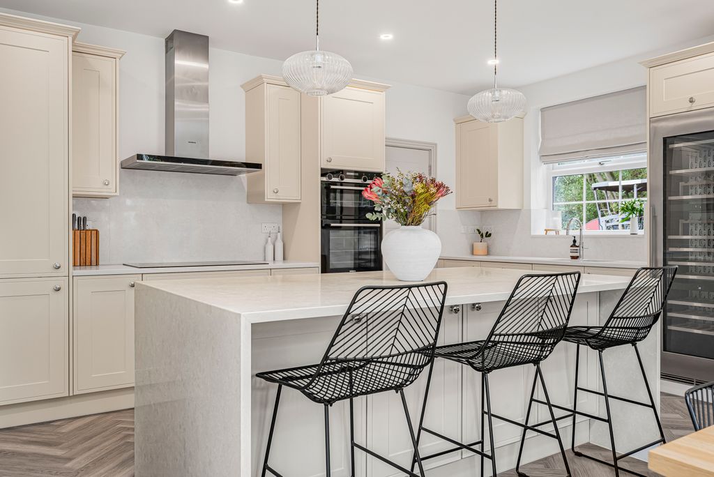 Property photo 3 of 16 Kitchen/Reception/Dining Room