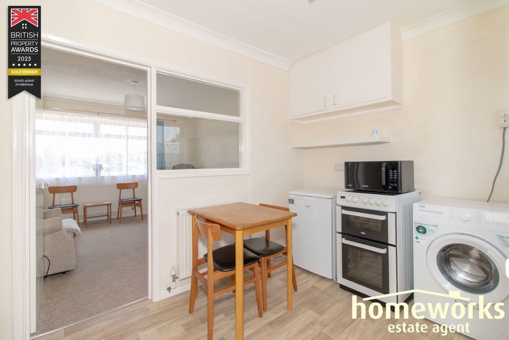 Property photo 3 of 11