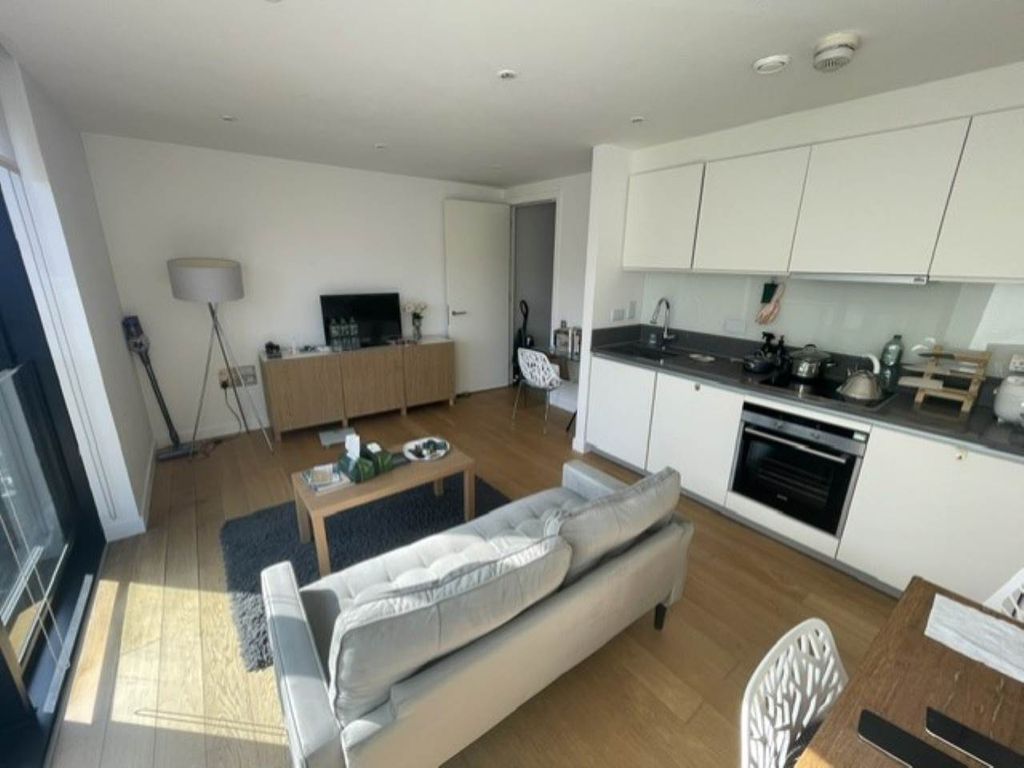 Property photo 1 of 9 F6Aef0Ca-6740-4B5d-Bfdc-c2E54935Ed0E