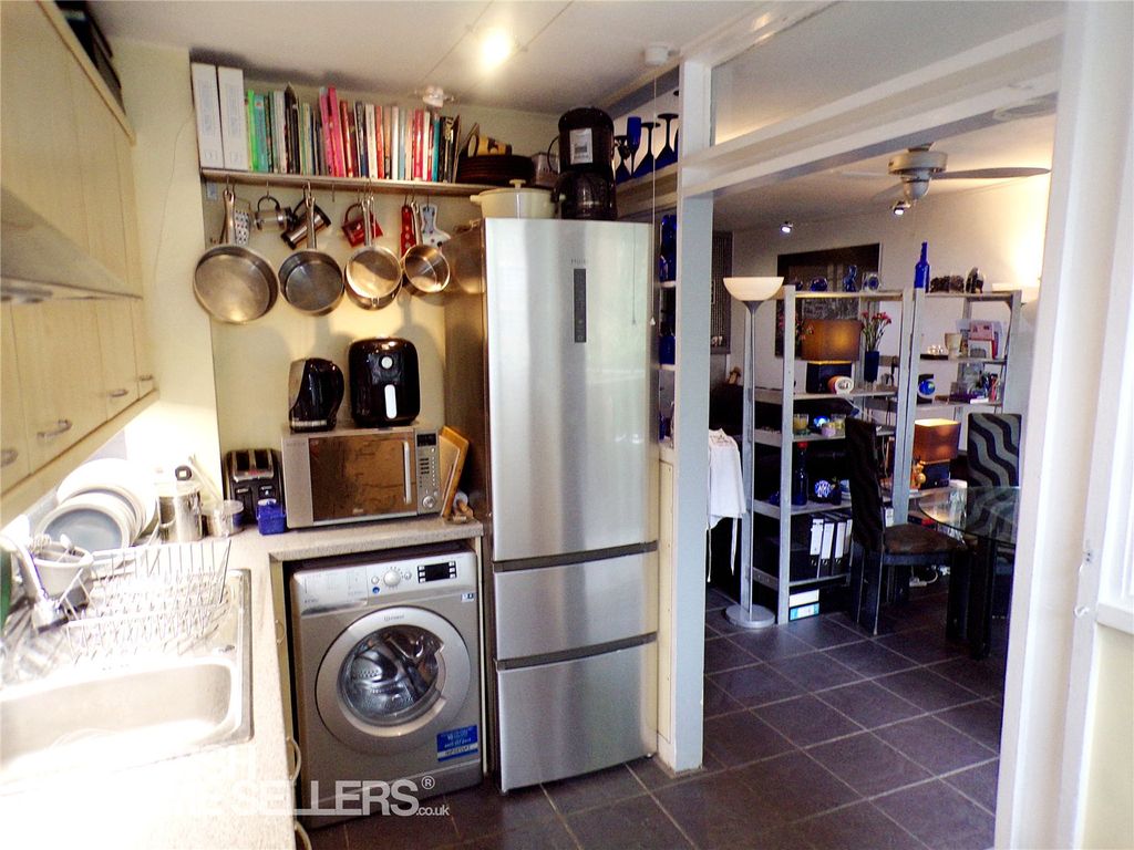 Property photo 3 of 21 Picture No. 13