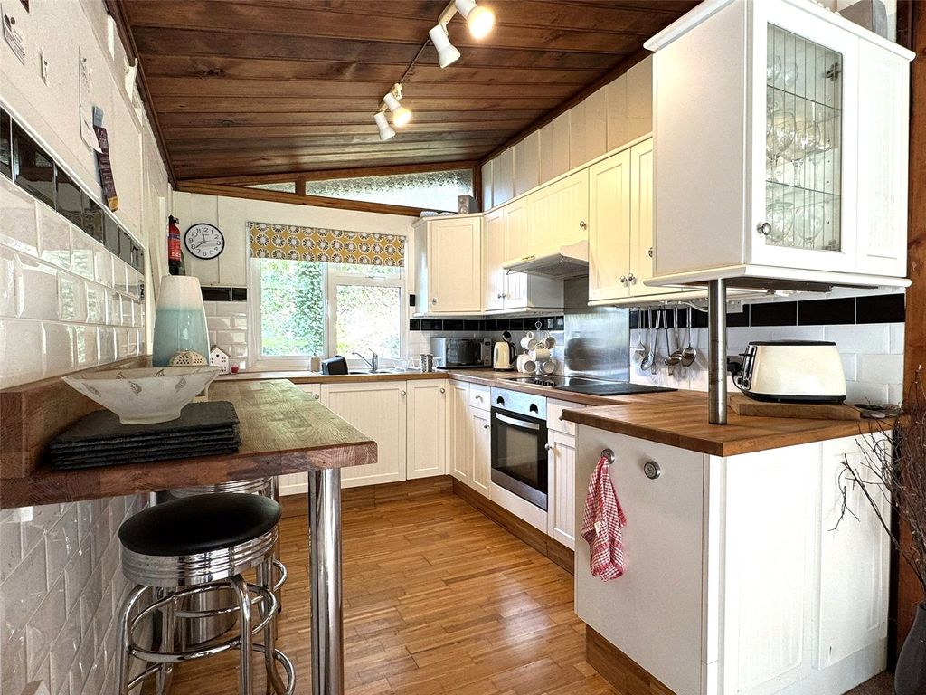 Property photo 2 of 12 Picture No. 05