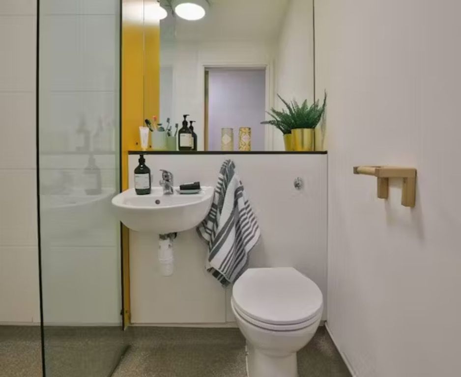 Property photo 3 of 5
