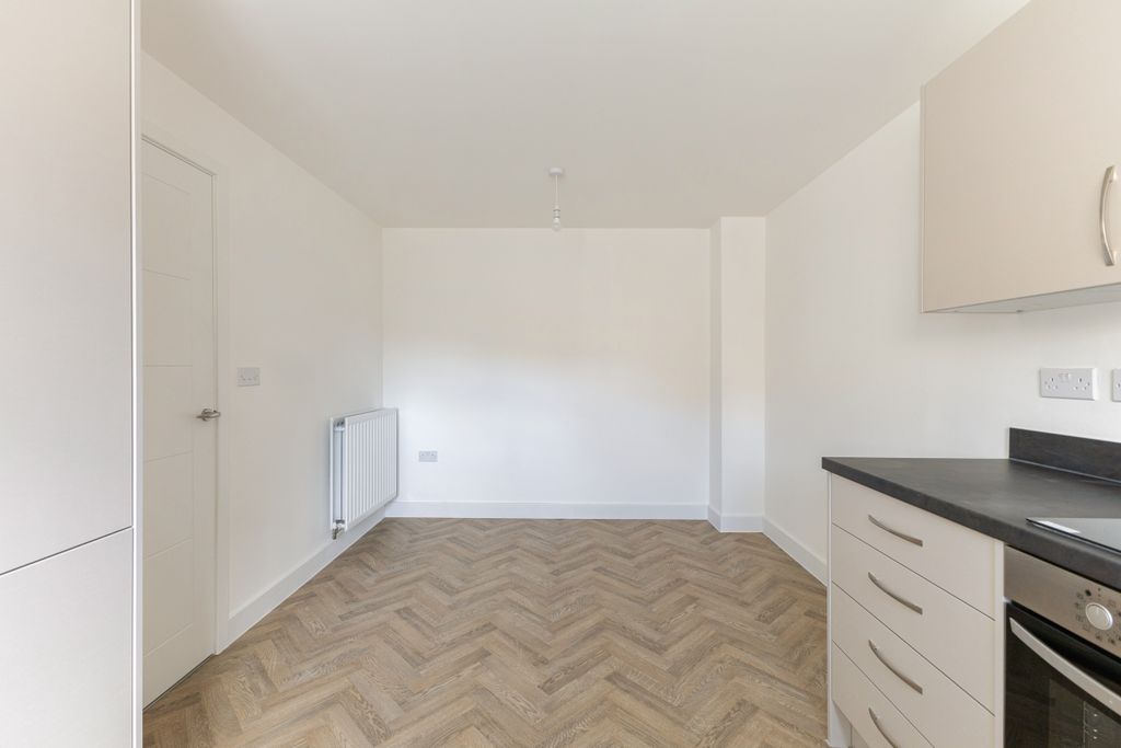 Property photo 3 of 7 Photo