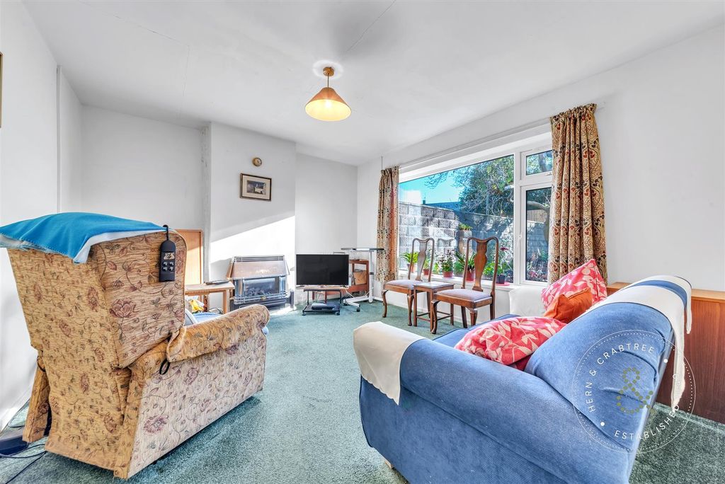 Property photo 2 of 30 Ball-Lane-01.Jpg