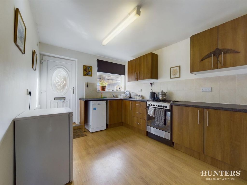 Property photo 3 of 11 Cam01051G0-Pr0069-Still009.Jpg