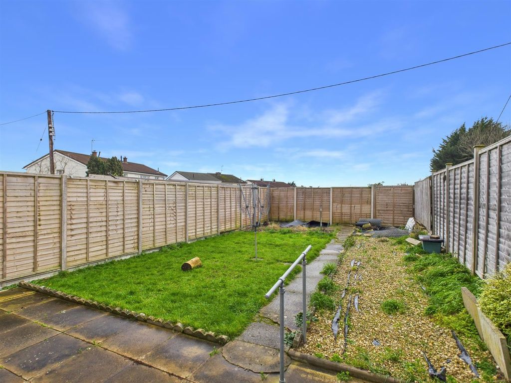 Property photo 3 of 14