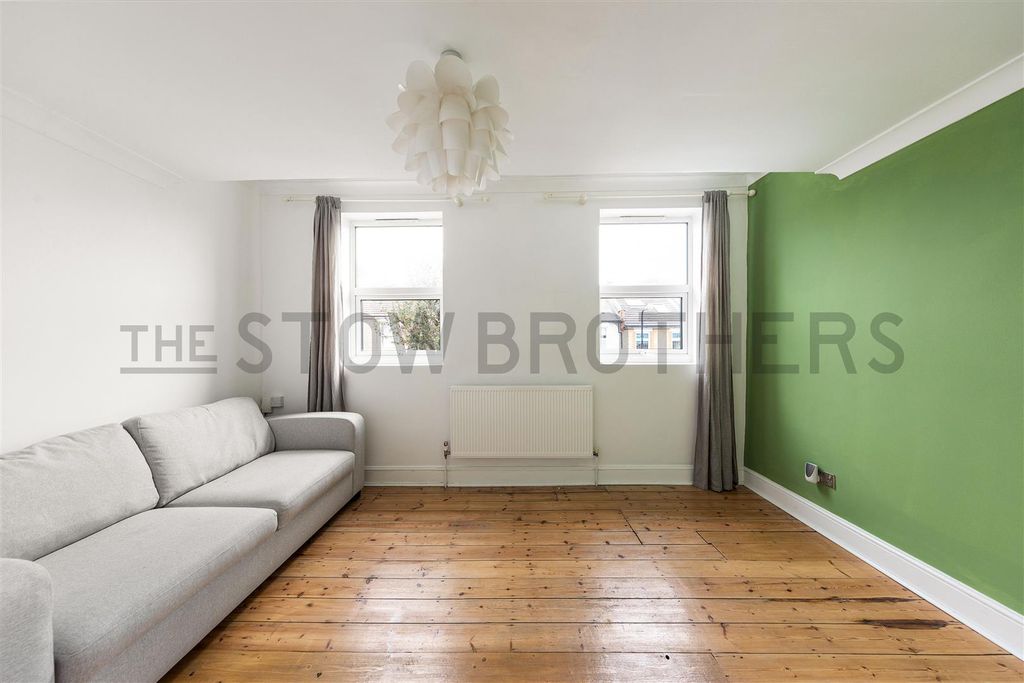 Property photo 2 of 12