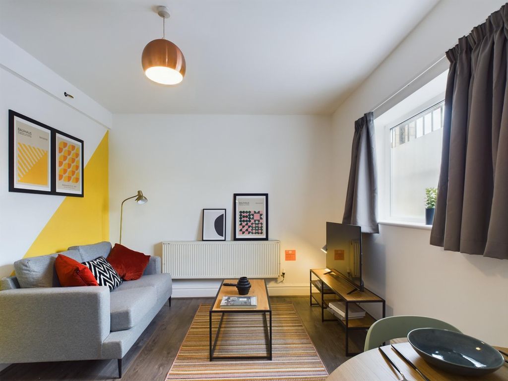 Property photo 2 of 28 A Spacious And Stylish Modern Living Room, Perfect...