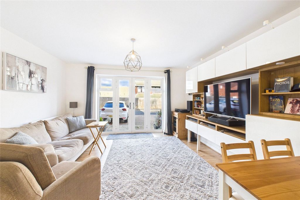 Property photo 2 of 5 Picture No. 08