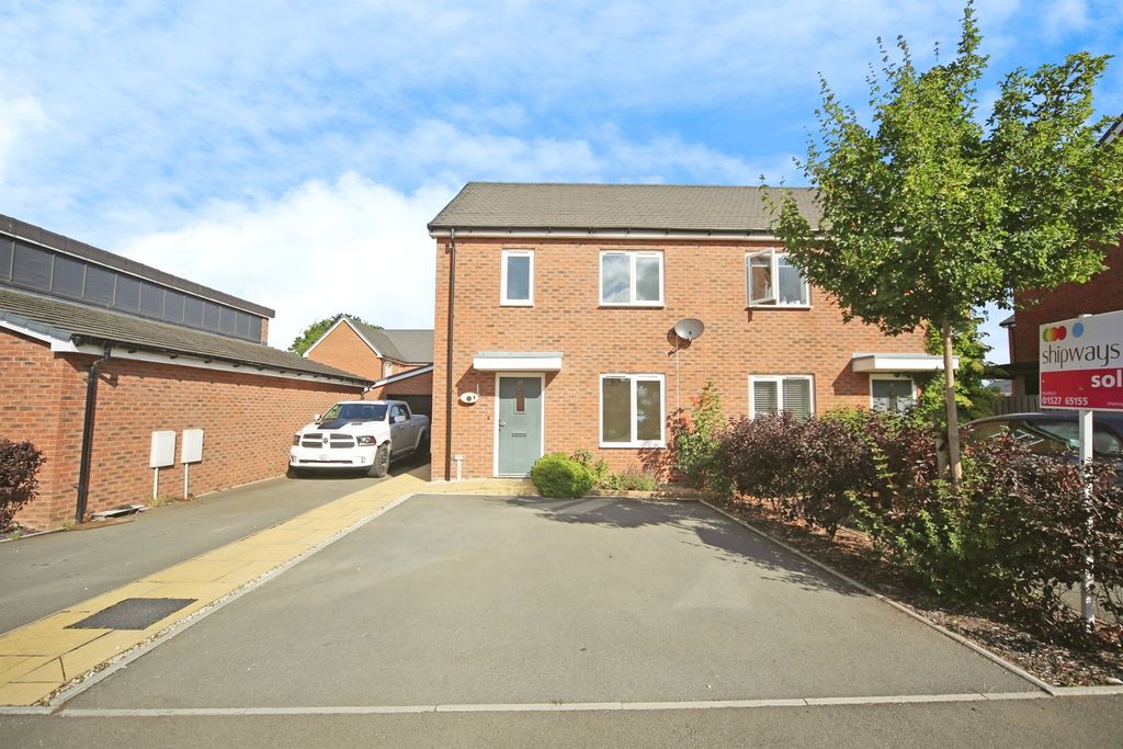 Property photo 1 of 17