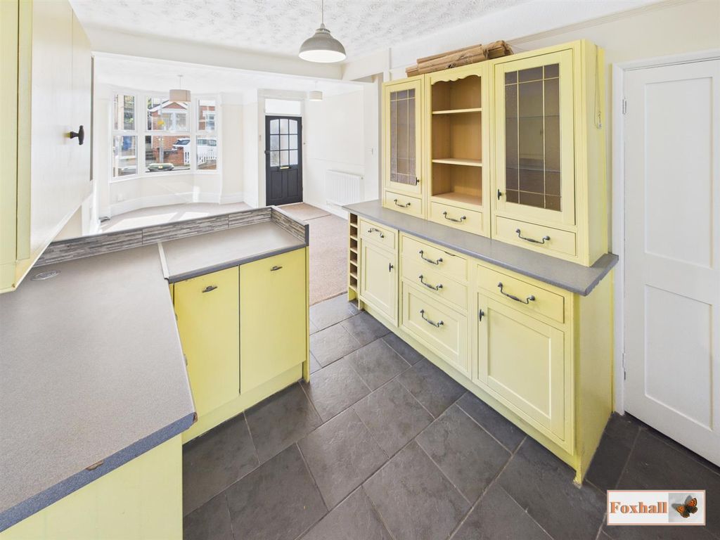 Property photo 2 of 19 Kitchen Area