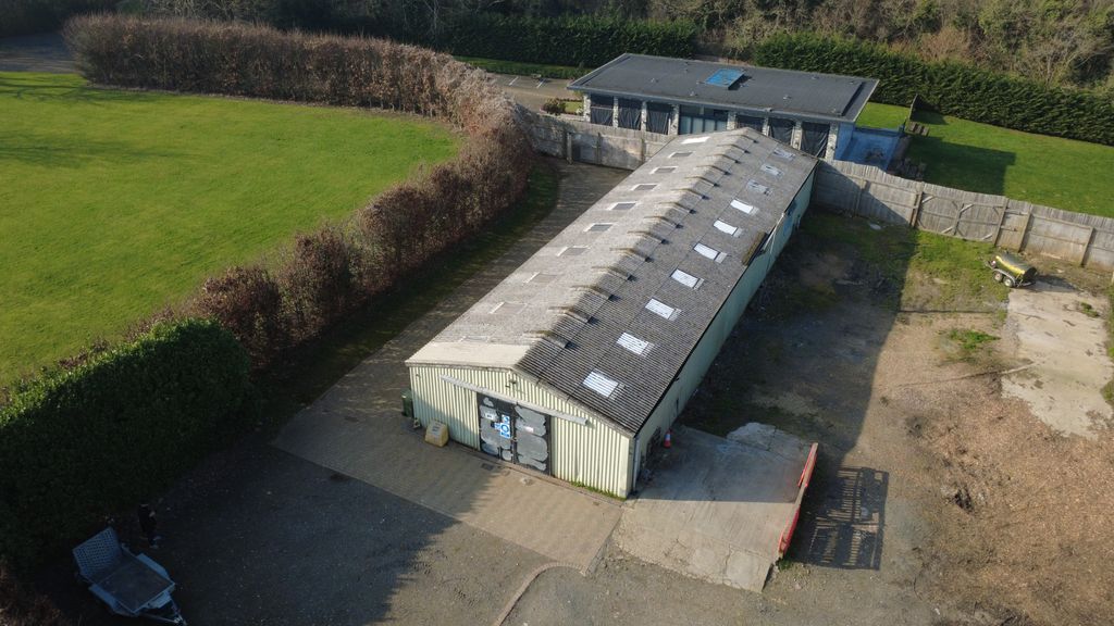 Property photo 2 of 5